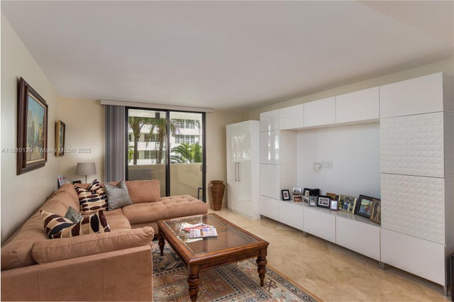 4 of 31 - 1623 Collins Ave 509, Miami Beach, FL
