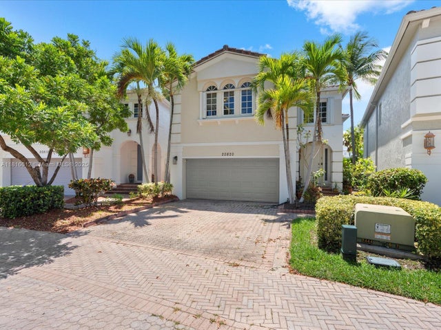 2 of 34 - 20820 Ne 30th Pl, Aventura, FL