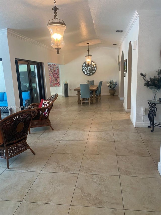 5 of 11 - 12780 Sw 187th St, Miami, FL