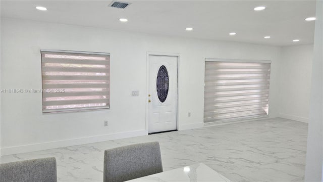 3 of 25 - 130 W 60th St, Hialeah, FL
