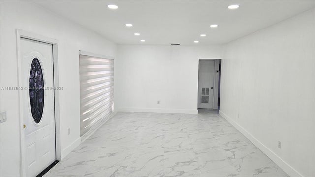 4 of 25 - 130 W 60th St, Hialeah, FL