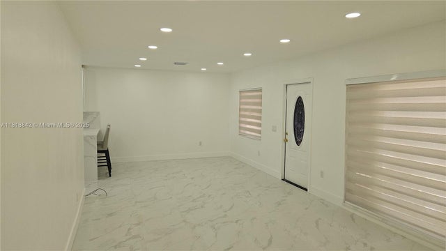 5 of 25 - 130 W 60th St, Hialeah, FL