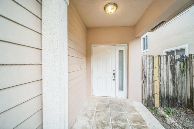 3 of 30 - 3223 Se 2nd Dr, Homestead, FL