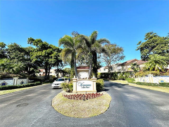 1 of 43 - 3490 Deer Creek Palladian Cir, Deerfield Beach, FL