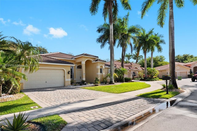 2 of 42 - 2510 Jardin Dr, Weston, FL