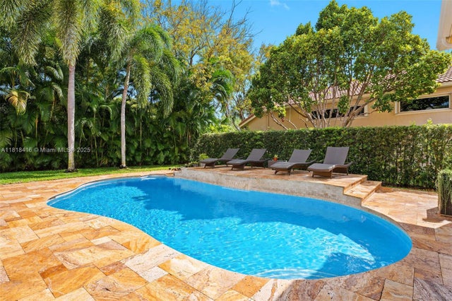 4 of 42 - 2510 Jardin Dr, Weston, FL