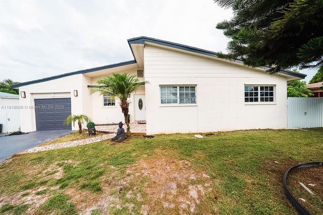 2 of 21 - 17825 Nw 8th Pl, Miami Gardens, FL