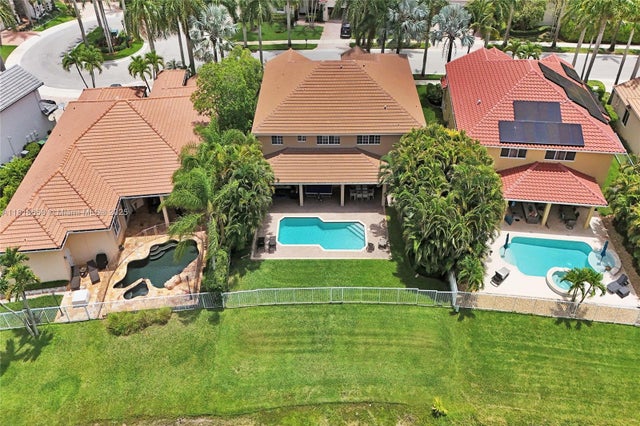 3 of 38 - 2509 Hunters Run Way, Weston, FL