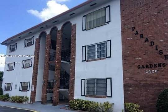 1 of 14 - 2420 Johnson St 202, Hollywood, FL