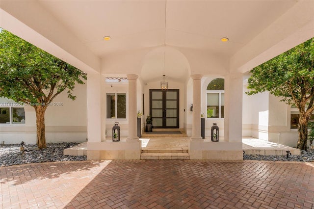 2 of 31 - 9532 Sw 124th Ter, Miami, FL