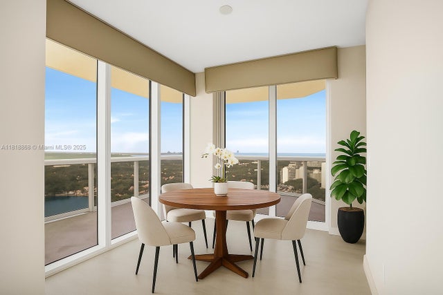 3 of 30 - 4775 Collins Ave 2805, Miami Beach, FL