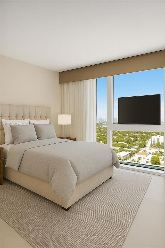 5 of 30 - 4775 Collins Ave 2805, Miami Beach, FL