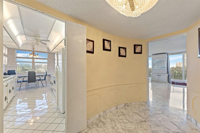 2 of 31 - 2751 S Ocean Dr 501n, Hollywood, FL