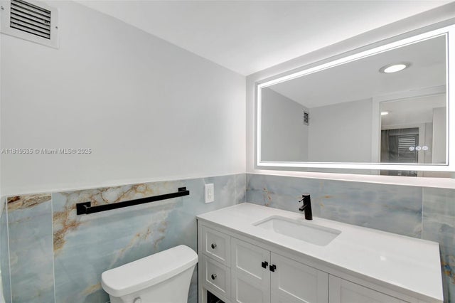 4 of 23 - 3015 N Ocean Blvd 4k, Fort Lauderdale, FL