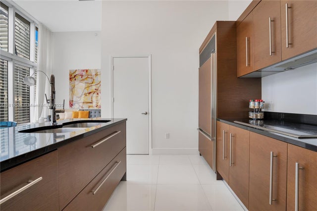 4 of 22 - 485 Brickell Ave 4004, Miami, FL