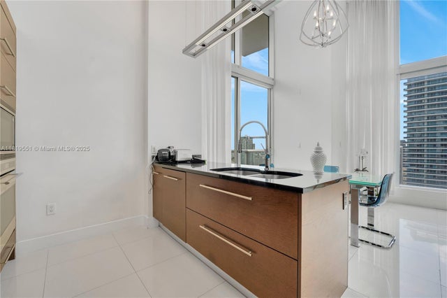 5 of 22 - 485 Brickell Ave 4004, Miami, FL