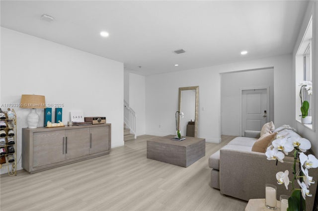 4 of 37 - 1387 Se 26th Ter, Homestead, FL