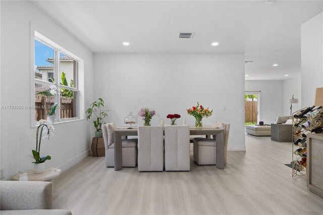 5 of 37 - 1387 Se 26th Ter, Homestead, FL