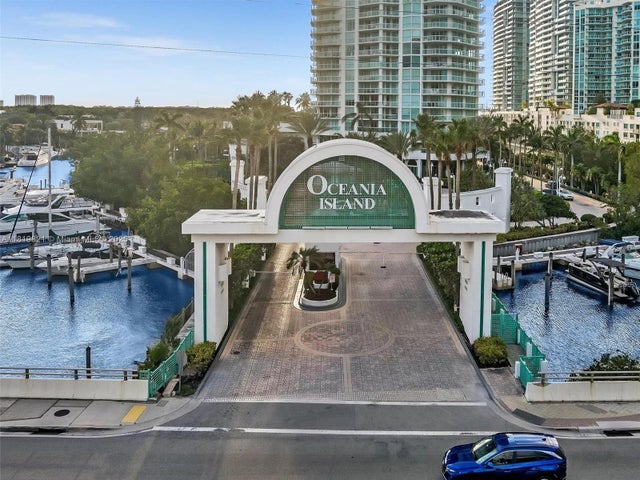 1 of 76 - 16500 Collins Ave Th-10, Sunny Isles Beach, FL