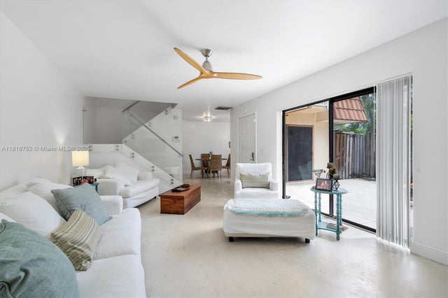 2 of 34 - 839 Blue Ridge Cir 839, West Palm Beach, FL