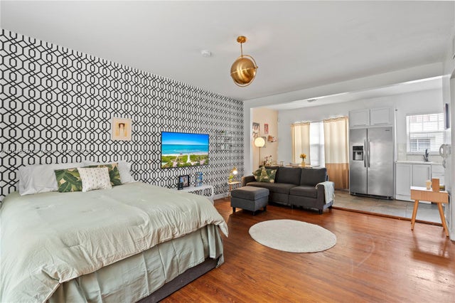 4 of 15 - 760 Meridian Ave 3, Miami Beach, FL