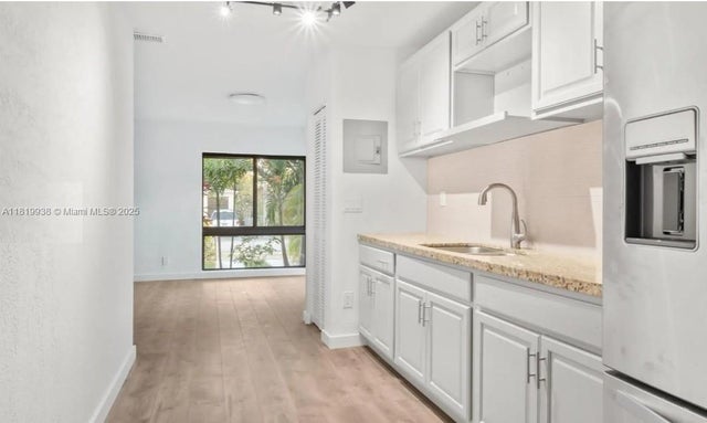 2 of 4 - 5901 Sw 6th St, Miami, FL