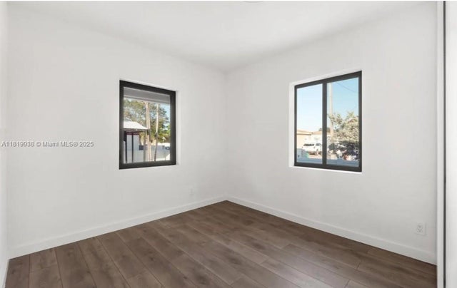 3 of 4 - 5901 Sw 6th St, Miami, FL