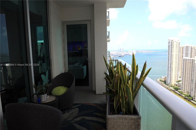 3 of 10 - 300 S Biscayne Blvd T-3504, Miami, FL