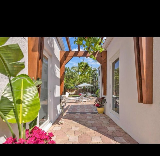 4 of 30 - 659 Ne 73rd Street, Miami, FL
