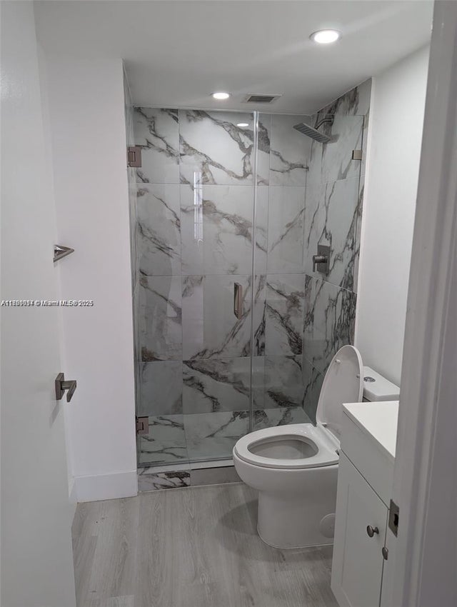 4 of 6 - 2801 Ne 183rd St 1709w, Aventura, FL