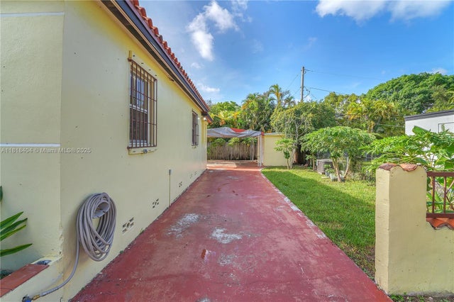5 of 23 - 6561 Sw 18th St, West Miami, FL