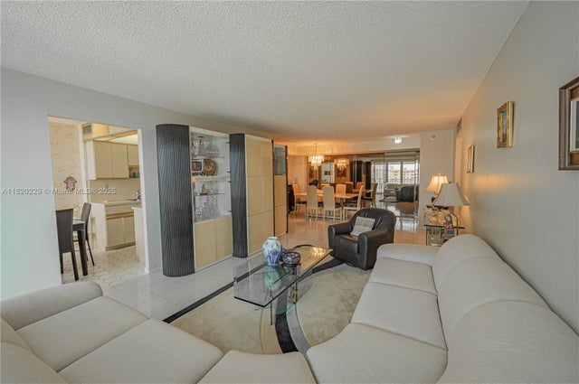 5 of 45 - 301 174th St 2317, Sunny Isles Beach, FL