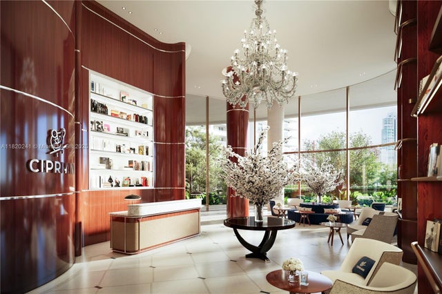 4 of 25 - 1420 S Miami Avenue 5202, Miami, FL