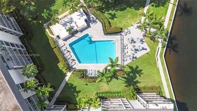 4 of 44 - 1301 River Reach Dr 110, Fort Lauderdale, FL