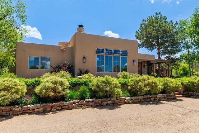 826 1/2 E Zia Road, Santa Fe