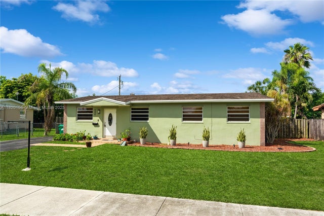 2 of 30 - 9540 Lisa Rd, Cutler Bay, FL