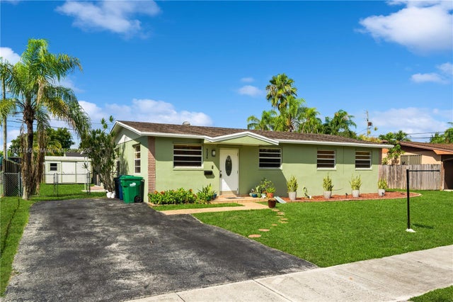 4 of 30 - 9540 Lisa Rd, Cutler Bay, FL