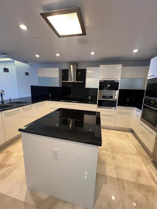 5 of 32 - 17121 Collins Ave 1205, Sunny Isles Beach, FL