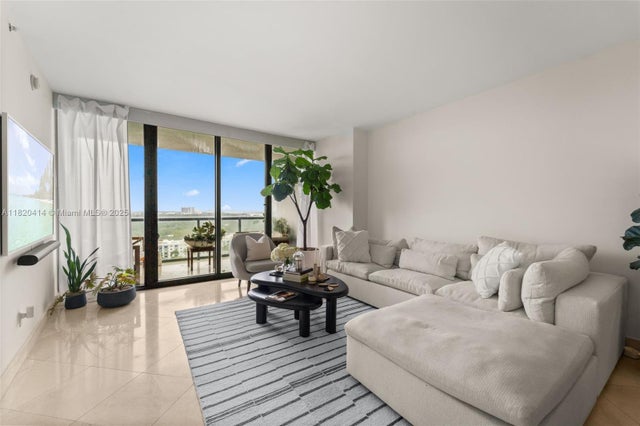 2 of 30 - 601 Ne 36th St 1504, Miami, FL