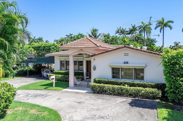 2 of 18 - 96 Bal Cross Dr, Bal Harbour, FL
