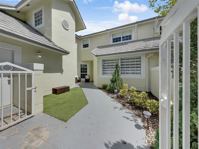 3 of 49 - 9933 Nw 49th Ter, Doral, FL