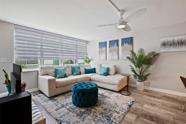 4 of 49 - 2781 Taft St 308, Hollywood, FL