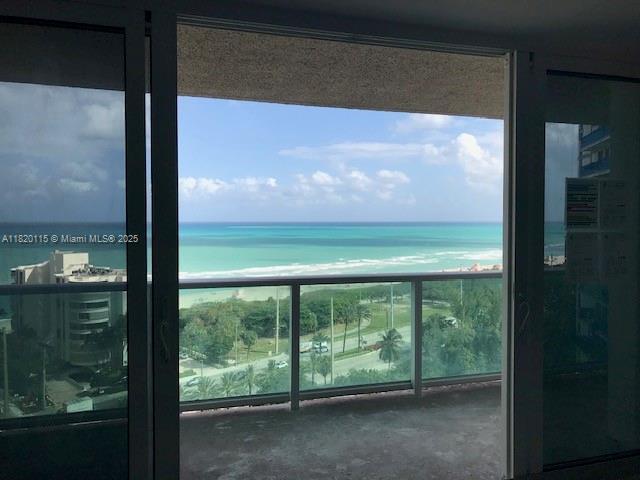 3 of 52 - 100 Bayview Dr 1609, Sunny Isles Beach, FL
