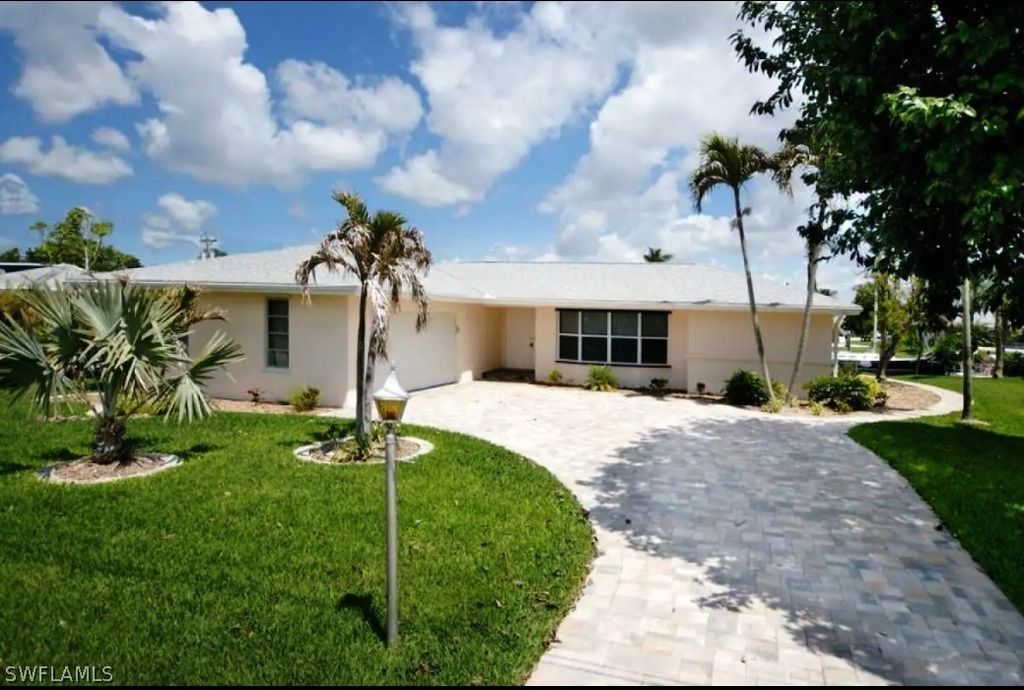 107 Sw 58th Ter, Cape Coral
