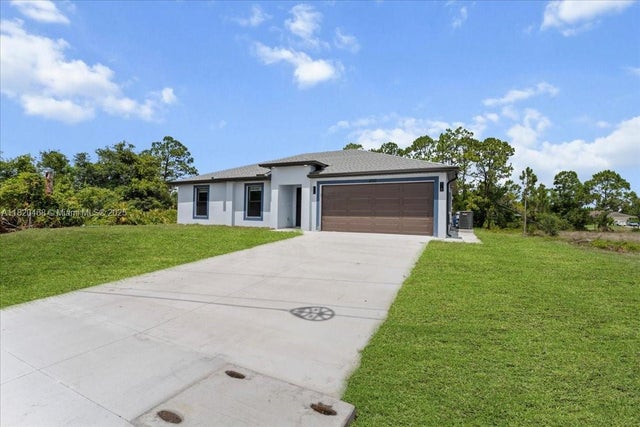 3 of 34 - 1032 Maxwell Ave S, Lehigh Acres, FL