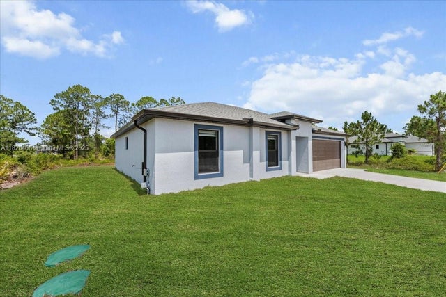 4 of 34 - 1032 Maxwell Ave S, Lehigh Acres, FL