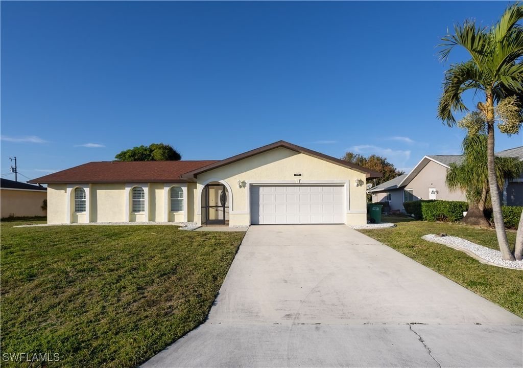 1217 Se 17th Ter, CAPE CORAL