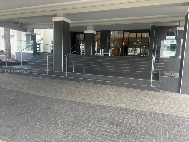 1 of 20 - 6770 Indian Creek Dr 6d, Miami Beach, FL