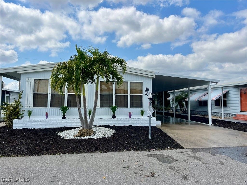 16027 Tangelo Way, North Fort Myers