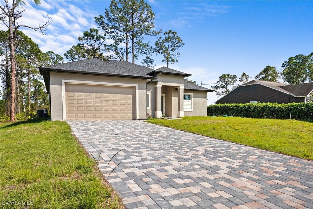 221 Corvet Ave, Lehigh Acres